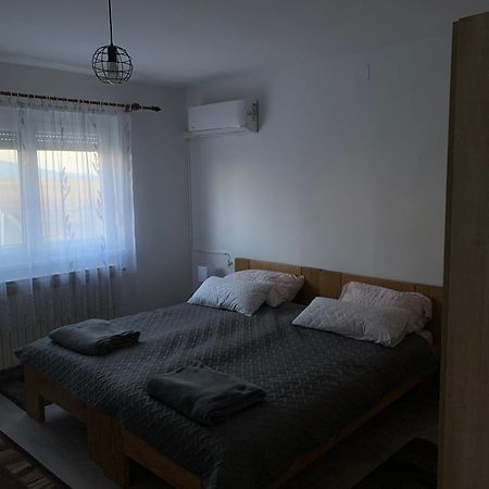 Kuca Za Odmor Blizanke Apartment Ogulin Ngoại thất bức ảnh